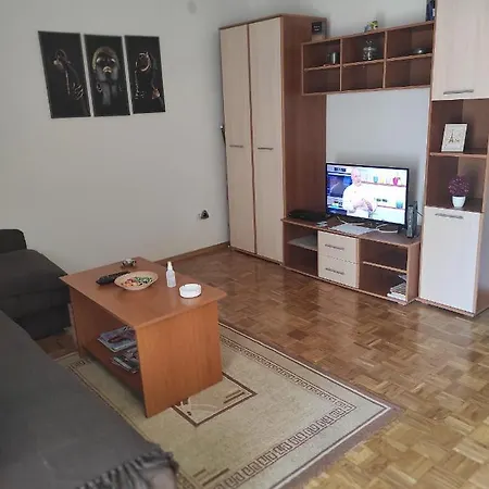 Apartment Apartman Liman